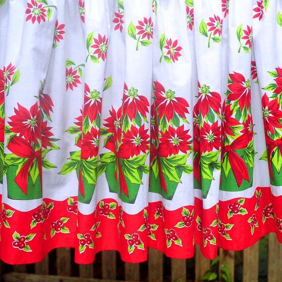 Vintage Christmas Poinsettia Plants w/ Bows, Holly & Berries Hostess Half Apron - Picture 5 of 6